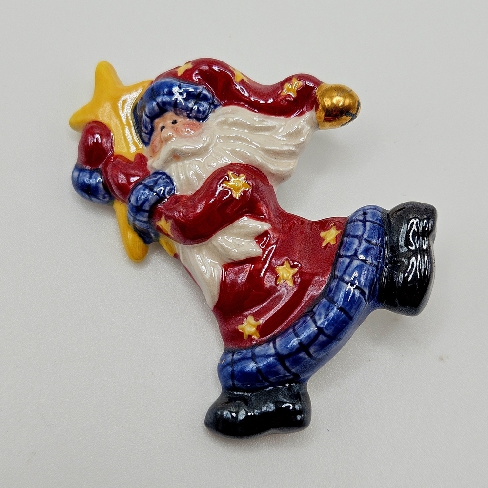 VINTAGE TBC Glazed Pottery Santa Claus Christmas Brooch Pin 2003 Signed